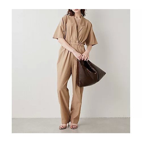 【ウィムガゼット/Whim Gazette】のオープンカラージャンプスーツ インテリア・キッズ・メンズ・レディースファッション・服の通販 founy(ファニー) 　ファッション　Fashion　レディースファッション　Fashion for Women　ワンピース　Dresses　スマート　Smart, Elegant　スーツ　Suit, Formalwear　テーパード　Tapered, Tapered Pants　マニッシュ　Mannish, Boyish　メンズ　Men's, Menswear　リラックス　Relax, Relaxed Fit　おすすめ　Recommended / Our Picks　夏　Summer　2023春夏・S/S　Spring/Summer 2023 SS23　2023年　2023　エレガント 上品　Elegant　ベージュ|ID: prp329100004464080 ipo3291000000031234968