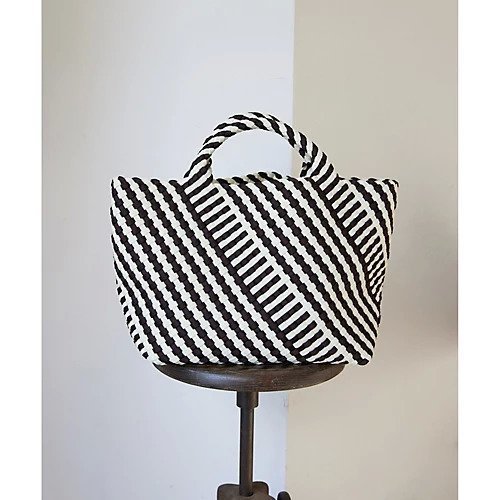 【ウィムガゼット/Whim Gazette】の【NAGHEDI】St Barths M Tote 人気、トレンドファッション・服の通販 founy(ファニー) 　ファッション　Fashion　レディースファッション　Fashion for Women　バッグ　Bags　アクセサリー　Fashion Accessories　クラシック　Classic, Timeless Style　軽量　Lightweight, Ultra Light　チェック　Check, Plaid, Tartan　トラベル　Travel, Travel Gear　ポーチ　Pouch, Small Case　2025年　2025　2025春夏・S/S　Spring/Summer 2025 SS25　other-2|ID: prp329100004464103 ipo3291000000031249540