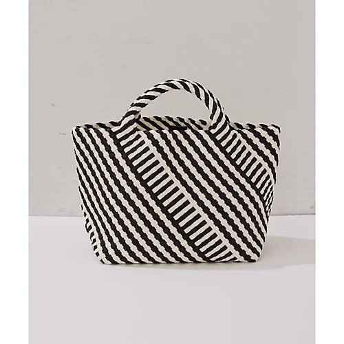 【ウィムガゼット/Whim Gazette】の【NAGHEDI】St Barths M Tote 人気、トレンドファッション・服の通販 founy(ファニー) 　ファッション　Fashion　レディースファッション　Fashion for Women　バッグ　Bags　アクセサリー　Fashion Accessories　クラシック　Classic, Timeless Style　軽量　Lightweight, Ultra Light　チェック　Check, Plaid, Tartan　トラベル　Travel, Travel Gear　ポーチ　Pouch, Small Case　2025年　2025　2025春夏・S/S　Spring/Summer 2025 SS25　other-3|ID: prp329100004464103 ipo3291000000031249542