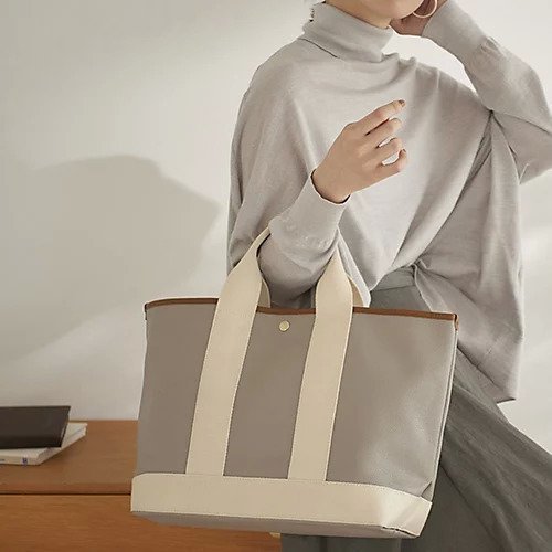 【トプカピ/TOPKAPI】の【BREATH TOPKAPI】 SCOTCH GRAIN スコッチグレイン ネオレザー A4トートバッグ インテリア・キッズ・メンズ・レディースファッション・服の通販 founy(ファニー) 　ファッション　Fashion　レディースファッション　WOMEN　バッグ　Bag　軽量　Lightweight　ショルダー　Shoulder　スタイリッシュ　Stylish　人気　Popularity　ポーチ　Pouch　日本製　Made In Japan　ビジネス 仕事 通勤　Business　ライトグレー|ID: prp329100004464124 ipo3291000000031339270