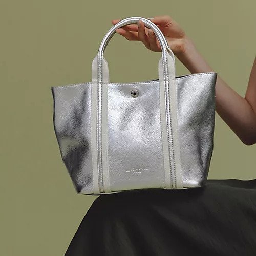 【トプカピ/TOPKAPI】のソフトシュリンク テープコンビ ミニ トート バッグ ショルダーベルト付 インテリア・キッズ・メンズ・レディースファッション・服の通販 founy(ファニー) 　ファッション　Fashion　レディースファッション　WOMEN　バッグ　Bag　ベルト　Belts　コンビ　Combination　ショルダー　Shoulder　シンプル　Simple　スポーティ　Sporty　スマホ　Smartphone　ポーチ　Pouch　人気　Popularity　定番　Standard　財布　Wallet　シルバー|ID: prp329100004464125 ipo3291000000031235094
