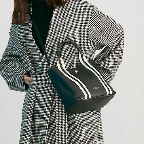【トプカピ/TOPKAPI】のソフトシュリンク テープコンビ ミニ トート バッグ ショルダーベルト付 人気、トレンドファッション・服の通販 founy(ファニー) 　ファッション　Fashion　レディースファッション　WOMEN　バッグ　Bag　ベルト　Belts　コンビ　Combination　ショルダー　Shoulder　シンプル　Simple　スポーティ　Sporty　スマホ　Smartphone　ポーチ　Pouch　人気　Popularity　定番　Standard　財布　Wallet　other-2|ID: prp329100004464125 ipo3291000000031249630