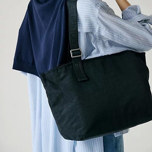 【トプカピ/TOPKAPI】の【Breath TOPKAPI】Freely フリーリー ナイロン ロゴテープ トートバッグ A4対応 人気、トレンドファッション・服の通販 founy(ファニー) 　ファッション　Fashion　レディースファッション　WOMEN　バッグ　Bag　アシンメトリー　Asymmetry　フォルム　Form　ポケット　Pocket　other-2|ID: prp329100004464132 ipo3291000000031509169