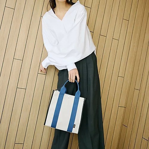 【トプカピ/TOPKAPI】の【Breath TOPKAPI】THE CANVAS ザ キャンバス スクエア ミニ トートバッグ 人気、トレンドファッション・服の通販 founy(ファニー) 　ファッション　Fashion　レディースファッション　WOMEN　バッグ　Bag　キャンバス　Canvas　クール　Cool　コンパクト　Compact　ショルダー　Shoulder　スクエア　Square　なめらか　Smooth　フォルム　Form　ボックス　Box　ポケット　Pocket　モノトーン　Monotone　other-3|ID: prp329100004464133 ipo3291000000031509173