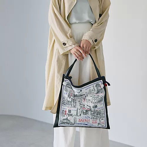 【トプカピ/TOPKAPI】の【TREASURE TOPKAPI】マイルドサテン スカーフ柄 トートバッグ スーベニアプリント 人気、トレンドファッション・服の通販 founy(ファニー) 　ファッション　Fashion　レディースファッション　WOMEN　バッグ　Bag　スカーフ　Scarf　プリント　Print　モダン　Modern　モチーフ　Motif　日本製　Made In Japan　other-2|ID: prp329100004464149 ipo3291000000031249725