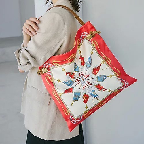 【トプカピ/TOPKAPI】の【TREASURE TOPKAPI】マイルドサテン スカーフ柄 トートバッグ インテリア・キッズ・メンズ・レディースファッション・服の通販 founy(ファニー) https://founy.com/ ファッション Fashion レディースファッション WOMEN バッグ Bag アクセサリー Accessories オレンジ Orange 春 Spring スカーフ Scarf モチーフ Motif S/S・春夏 Ss・Spring/Summer 日本製 Made In Japan 夏 Summer |ID: prp329100004464150 ipo3291000000031235185