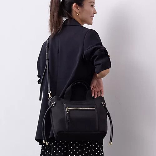【トプカピ/TOPKAPI】の【TREASURE TOPKAPI】ネオプレン フロントポケット 2way ショルダー付き ミニトートバッグ 人気、トレンドファッション・服の通販 founy(ファニー) 　ファッション　Fashion　レディースファッション　WOMEN　バッグ　Bag　ショルダー　Shoulder　スマート　Smart　チャーム　Charm　パイピング　Piping　フェイクレザー　Faux Leather　フロント　Front　ポケット　Pocket　ビジネス 仕事 通勤　Business　other-2|ID: prp329100004464167 ipo3291000000031249799
