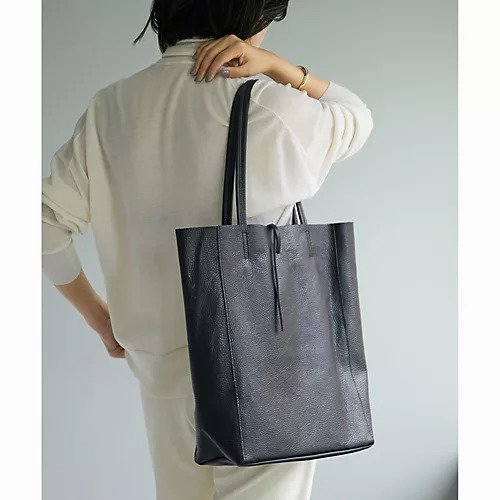 【ウィムガゼット/Whim Gazette】の【Hoaw.】レザートート2 インテリア・キッズ・メンズ・レディースファッション・服の通販 founy(ファニー) https://founy.com/ ファッション Fashion レディースファッション Fashion for Women バッグ Bags アクセサリー Fashion Accessories イエロー Yellow クラッチ Clutch, Clutch Bag シューズ Shoes, Footwear シルバー Silver, Metallic Silver シンプル Simple, Minimal 定番 Standard, Basic Item ベーシック Basic, Essential おすすめ Recommended / Our Picks エレガント 上品 Elegant ビジネス 仕事 通勤 Business / Work / Commuting |ID: prp329100004464173 ipo3291000000031235265