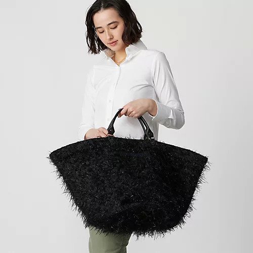 【マディソンブルー/MADISONBLUE】のBIG TOTE BAG EYELASH インテリア・キッズ・メンズ・レディースファッション・服の通販 founy(ファニー) 　ファッション　Fashion　レディースファッション　WOMEN　バッグ　Bag　シャイニー　Shiny　フェザー　Feather　フランス　France　フリンジ　Fringe　BLACK|ID: prp329100004464174 ipo3291000000031235270
