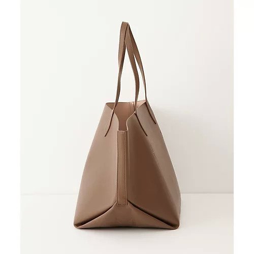 【ウィムガゼット/Whim Gazette】のWEB限定【&MyuQ】ATE TOTE BAG 人気、トレンドファッション・服の通販 founy(ファニー) 　ファッション　Fashion　レディースファッション　Fashion for Women　バッグ　Bags　スタイリッシュ　Stylish, Fashionable　フォルム　Silhouette, Form　ロンドン　London Style, British Inspired　A/W・秋冬　Autumn/Winter　2023年　2023　2023-2024秋冬・A/W　Autumn/Winter 2023–24 AW23–24　旅行　Travel　エレガント 上品　Elegant　ビジネス 仕事 通勤　Business / Work / Commuting　other-3|ID: prp329100004464199 ipo3291000000031249929
