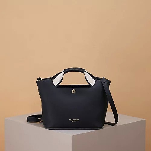 【トプカピ/TOPKAPI】の【TREASURE TOPKAPI】ソフトシュリンク テープハンドル ショルダー付きミニ トート バッグ インテリア・キッズ・メンズ・レディースファッション・服の通販 founy(ファニー) 　ファッション　Fashion　レディースファッション　Fashion for Women　バッグ　Bags　おすすめ　Recommended / Our Picks　コンパクト　Compact, Small Size　ショルダー　Shoulder, Shoulder Strap　シンプル　Simple, Minimal　デニム　Denim, Jeans Material　フェミニン　Feminine, Girly　財布　Wallet, Purse　ビジネス 仕事 通勤　Business / Work / Commuting　ブラック|ID: prp329100004464204 ipo3291000000031235375