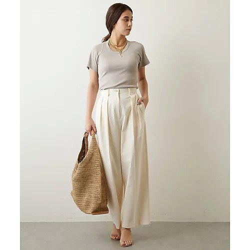 【ウィムガゼット/Whim Gazette】の【a point】ラフィアBIGトート 人気、トレンドファッション・服の通販 founy(ファニー) 　ファッション　Fashion　レディースファッション　Fashion for Women　バッグ　Bags　エレガント 上品　Elegant　春　Spring　シンプル　Simple, Minimal　人気　Popular, Best Seller　ハンド　Hand, Handmade　フォルム　Silhouette, Form　フランス　France, French　帽子　Hat, Headwear　モダン　Modern, Contemporary　ラフィア　Raffia, Natural Straw　2022年　2022　S/S・春夏　SS, Spring/Summer, Warm Season　2022 春夏 S/S　Spring/Summer 2022 SS22　夏　Summer　other-2|ID: prp329100004464244 ipo3291000000031250113
