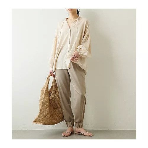 【ウィムガゼット/Whim Gazette】の【a point】ラフィアBIGトート 人気、トレンドファッション・服の通販 founy(ファニー) 　ファッション　Fashion　レディースファッション　Fashion for Women　バッグ　Bags　エレガント 上品　Elegant　春　Spring　シンプル　Simple, Minimal　人気　Popular, Best Seller　ハンド　Hand, Handmade　フォルム　Silhouette, Form　フランス　France, French　帽子　Hat, Headwear　モダン　Modern, Contemporary　ラフィア　Raffia, Natural Straw　2022年　2022　S/S・春夏　SS, Spring/Summer, Warm Season　2022 春夏 S/S　Spring/Summer 2022 SS22　夏　Summer　other-3|ID: prp329100004464244 ipo3291000000031250115