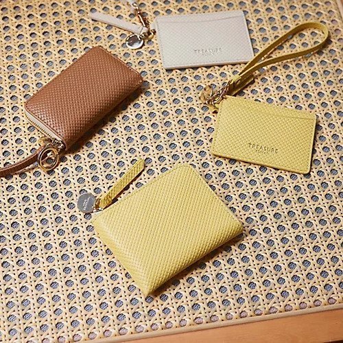 【トプカピ/TOPKAPI】の【TREASURE TOPKAPI】クロスエンボス レザー L字ファスナー ミニ 財布 インテリア・キッズ・メンズ・レディースファッション・服の通販 founy(ファニー) https://founy.com/ ファッション Fashion レディースファッション Fashion for Women ミニ財布・二つ折り財布 Wallets & Card Cases イエロー Yellow 春 Spring コイン Coin, Coin Design コンパクト Compact, Small Size 財布 Wallet, Purse チャーム Charm, Pendant プレート Plate, Dish ポケット Pocket, Pocket Detail メッシュ Mesh, Net Fabric S/S・春夏 SS, Spring/Summer, Warm Season 夏 Summer |ID: prp329100004464342 ipo3291000000034989003