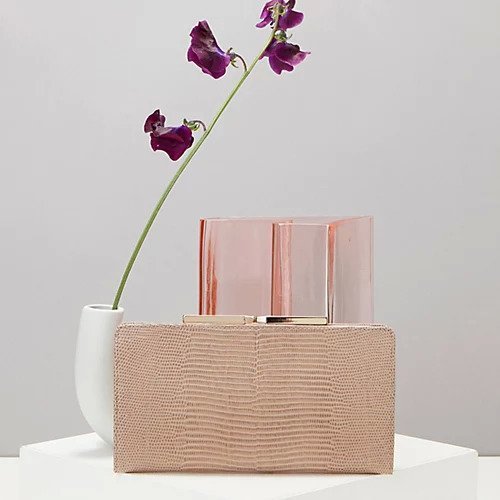 【トプカピ/TOPKAPI】のLUCIA[ルチア]イタリアンレザー・リザード型押し・がま口長財布 インテリア・キッズ・メンズ・レディースファッション・服の通販 founy(ファニー) 　ファッション　Fashion　レディースファッション　WOMEN　財布　Wallets　イタリア　Italy　エレガント 上品　Elegant　クラシカル　Classical　クラッチ　Clutch　ポケット　Pocket　財布　Wallet　グレージュ|ID: prp329100004464353 ipo3291000000031235805