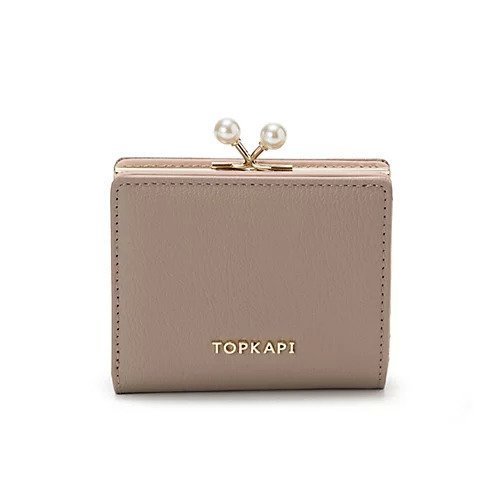 【トプカピ/TOPKAPI】の【TOPKAPI】シュリンクレザー パール がま口 二つ折り 財布 インテリア・キッズ・メンズ・レディースファッション・服の通販 founy(ファニー) 　ファッション　Fashion　レディースファッション　WOMEN　財布　Wallets　コンパクト　Compact　シルバー　Silver　パール　Pearl　ベーシック　Basic　ポケット　Pocket　エレガント 上品　Elegant　財布　Wallet　グレージュ|ID: prp329100004464383 ipo3291000000031235936