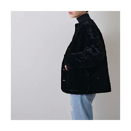 【ウィムガゼット/Whim Gazette】のベロアキルトブルゾン 人気、トレンドファッション・服の通販 founy(ファニー) 　ファッション　Fashion　レディースファッション　Fashion for Women　アウター　Coat / Outerwear Collection　ブルゾンジャケット・スポーティアウター　Blouson Jackets　トップス・カットソー　Cut & Sew Tops　ベロアトップス　Velour Tops / Velvet-Look Items　エレガント 上品　Elegant　キルティング　Quilted, Quilting　キルト　Quilt, Quilted Fabric　クラシカル　Classical, Vintage-Inspired　シルク　Silk, 100% Silk　フォルム　Silhouette, Form　ブルゾン　Blouson, Bomber Jacket　ベルベット　Velvet, Velvety　ベロア　Velour, Soft Velvet　ポケット　Pocket, Pocket Detail　ワイド　Wide, Wide Fit　other-2|ID: prp329100004464539 ipo3291000000031251370