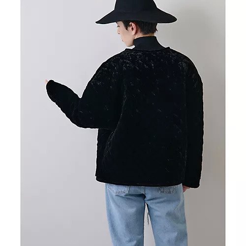 【ウィムガゼット/Whim Gazette】のベロアキルトブルゾン 人気、トレンドファッション・服の通販 founy(ファニー) 　ファッション　Fashion　レディースファッション　Fashion for Women　アウター　Coat / Outerwear Collection　ブルゾンジャケット・スポーティアウター　Blouson Jackets　トップス・カットソー　Cut & Sew Tops　ベロアトップス　Velour Tops / Velvet-Look Items　エレガント 上品　Elegant　キルティング　Quilted, Quilting　キルト　Quilt, Quilted Fabric　クラシカル　Classical, Vintage-Inspired　シルク　Silk, 100% Silk　フォルム　Silhouette, Form　ブルゾン　Blouson, Bomber Jacket　ベルベット　Velvet, Velvety　ベロア　Velour, Soft Velvet　ポケット　Pocket, Pocket Detail　ワイド　Wide, Wide Fit　other-3|ID: prp329100004464539 ipo3291000000031251372