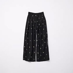 【ヌキテパ/NE QUITTEZ PAS】 【洗える】COTTON VOILE DOT LEAF EMBROIDERY GATHER PANTS人気、トレンドファッション・服の通販 founy(ファニー) ファッション Fashion レディースファッション Fashion for Women パンツ Pants & Trousers ギャザー Gathered, Ruffled ドレープ Drape, Draping Fabric フィット Fit, Slim Fit モチーフ Motif, Design Theme リーフ Leaf, Botanical Leaf 洗える Machine Washable |ID:prp329100004468974