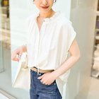 【ノーリーズ/NOLLEY'S】のフリル衿ブラウス 人気、トレンドファッション・服の通販 founy(ファニー) ファッション Fashion レディースファッション Fashion for Women トップス・カットソー Cut & Sew Tops シャツ・ブラウス・オフィスカジュアル Elegant Blouses & Button-Ups 2025年 2025 2025春夏・S/S Spring/Summer 2025 SS25 おすすめ Recommended / Our Picks ジャケット Jacket, Outerwear スリーブ Sleeve, Long Sleeve / Short Sleeve デニム Denim, Jeans Material フリル Frill, Ruffle フレンチ French, French Style リボン Ribbon, Bow ワイド Wide, Wide Fit ビジネス 仕事 通勤 Business / Work / Commuting thumbnail オフホワイト|ID: prp329100004472631 ipo3291000000033510446