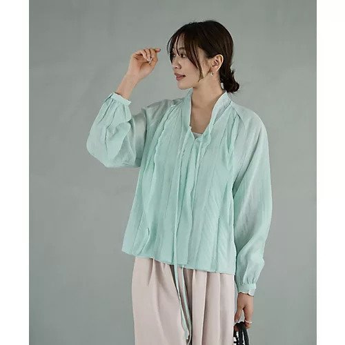 【スタイルデリ/STYLE DELI】の涼しい透けドレープのVネックブラウス インテリア・キッズ・メンズ・レディースファッション・服の通販 founy(ファニー) https://founy.com/ ファッション Fashion レディースファッション WOMEN トップス・カットソー Tops/Tshirt シャツ/ブラウス Shirts/Blouses Vネック V-Neck イエロー Yellow インナー Inner カーディガン Cardigan キャミソール Camisole サロペット Overalls シアー Sheer ジャケット Jacket スリーブ Sleeve タンク Tank ドレープ Drape 長袖 Long Sleeve パール Pearl フリル Frills リゾート Resort 夏 Summer |ID: prp329100004480782 ipo3291000000031589408