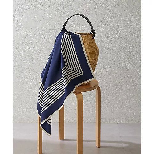 【ウィムガゼット/Whim Gazette】の【le scarf】ラインシルクスカーフ インテリア・キッズ・メンズ・レディースファッション・服の通販 founy(ファニー) https://founy.com/ ファッション Fashion レディースファッション WOMEN シルク Silk シンプル Simple スカーフ Scarf スクエア Square モダン Modern ラグジュアリー Luxury エレガント 上品 Elegant 2025年 2025 2025春夏・S/S Ss,Spring/Summer,2025 |ID: prp329100004486906 ipo3291000000031630783