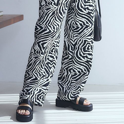 【ビューティフルシューズ/BEAUTIFUL SHOES】のS.S. BELT SANDAL(TWEETY SOLE) 人気、トレンドファッション・服の通販 founy(ファニー) 　ファッション　Fashion　レディースファッション　WOMEN　サンダル　Sandals　スクエア　Square　メタル　Metal　今季　This Season　厚底　Platforms　other-2|ID: prp329100004496190 ipo3291000000031914944