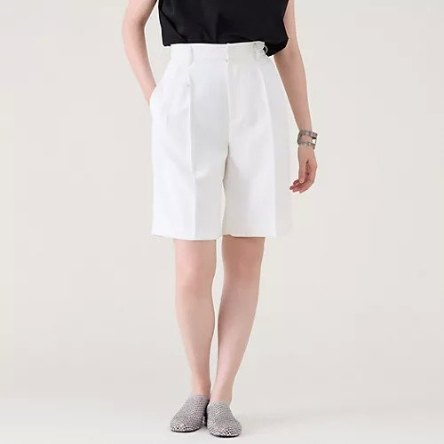 【マルティニーク/martinique】のツイルショートパンツ インテリア・キッズ・メンズ・レディースファッション・服の通販 founy(ファニー) 　ファッション　Fashion　レディースファッション　Fashion for Women　パンツ　Pants & Trousers　ショートパンツ・ハーフパンツ　High-Waisted & Relaxed Shorts　おすすめ　Recommended / Our Picks　クラシック　Classic, Timeless Style　ショート　Short, Short Length　ツイル　Twist, Twisted Detail　ホワイト|ID: prp329100004497613 ipo3291000000031728532