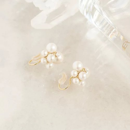 【フィービィー/phoebe】の【金属アレルギー対応】【痛くないシリーズ】ファンシーパールライトフィットイヤリング 人気、トレンドファッション・服の通販 founy(ファニー) 　ファッション　Fashion　レディースファッション　WOMEN　ジュエリー　Jewelry　リング　Rings　イヤリング　Earrings　イヤリング　Earrings　パール　Pearl　ランダム　Random　エレガント 上品　Elegant　軽量　Lightweight　other-2|ID: prp329100004500661 ipo3291000000031754305