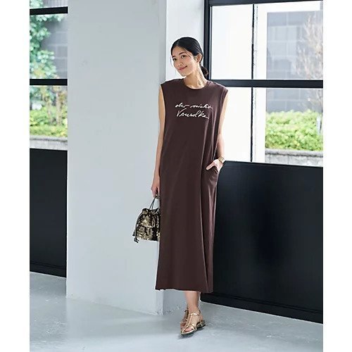【スタイルデリ/STYLE DELI】の刺しゅうロゴIラインワンピース インテリア・キッズ・メンズ・レディースファッション・服の通販 founy(ファニー) https://founy.com/ ファッション Fashion レディースファッション WOMEN ワンピース Dress イエロー Yellow キャップ Cap ジャケット Jacket ストレート Straight スリット Slit ブラジャー Bra プリント Print ペチコート Petticoat ポケット Pocket ループ Loop 夏 Summer エレガント 上品 Elegant |ID: prp329100004503240 ipo3291000000031779120