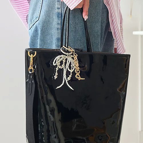 【フィービィー/phoebe】のレタードキーチャーム インテリア・キッズ・メンズ・レディースファッション・服の通販 founy(ファニー) ファッション Fashion レディースファッション Fashion for Women シンプル Simple, Minimal チャーム Charm, Pendant フラット Flat, Flat Shoes ポーチ Pouch, Small Case メタル Metal, Metal Parts 人気 Popular, Best Seller パワー|ID: prp329100004506090 ipo3291000000033408337