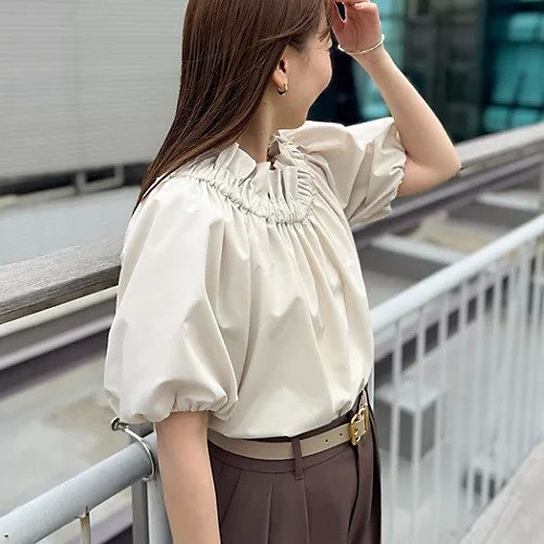 【ノーリーズソフィー/NOLLEY'S sophi】のタフタオフショル2WAYブラウス インテリア・キッズ・メンズ・レディースファッション・服の通販 founy(ファニー) 　ファッション　Fashion　レディースファッション　WOMEN　トップス・カットソー　Tops/Tshirt　シャツ/ブラウス　Shirts/Blouses　2025年　2025　2025春夏・S/S　Ss,Spring/Summer,2025　オフショルダー　Off Shoulder　ギャザー　Gather　タフタ　Taffeta　グレーベージュ|ID: prp329100004506210 ipo3291000000031805110
