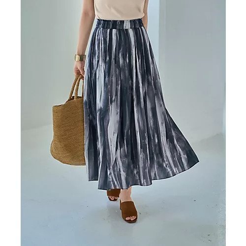 【スタイルデリ/STYLE DELI】の水彩ストライプ柄フェードアウトプリーツスカート インテリア・キッズ・メンズ・レディースファッション・服の通販 founy(ファニー) https://founy.com/ ファッション Fashion レディースファッション WOMEN スカート Skirt プリーツスカート Pleated Skirts イエロー Yellow くるぶし Ankle ギャザー Gather グラデーション Gradation サンダル Sandals ジャケット Jacket ストライプ Stripe スニーカー Sneakers スリット Slit パーカー Hoodie パープル Purple フォルム Form フラット Flat フレア Flare プリーツ Pleats ポケット Pocket マキシ Maxi ミックス Mix モチーフ Motif モノトーン Monotone ループ Loop ロング Long 夏 Summer ビジネス 仕事 通勤 Business |ID: prp329100004508012 ipo3291000000032014149