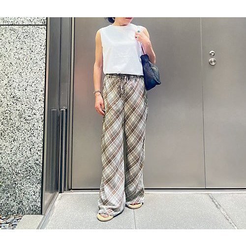 【エクラ/eclat】の【宮崎桃代さん別注】きれいめノースリーブ 人気、トレンドファッション・服の通販 founy(ファニー) 　ファッション　Fashion　レディースファッション　Ladies' Fashion Online　トップス・カットソー　Tops/Tshirt　キャミソール / ノースリーブ　No Sleeves　コンパクト　Compact　スポーティ　Sporty　タンク　Tank　ノースリーブ　No Sleeve　ボトム　Bottom　別注　Special Order　洗える　Washable　other-2|ID: prp329100004509155 ipo3291000000032675275