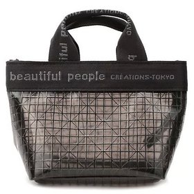 【ビューティフル ピープル/beautiful people】のplaid vinyl logo poach 人気、トレンドファッション・服の通販 founy(ファニー) ファッション Fashion レディースファッション WOMEN 2025年 2025 2025春夏・S/S Ss,Spring/Summer,2025 シアー Sheer ジャカード Jacquard バランス Balance ポーチ Pouch 旅行 Travel |ID:prp329100004512247