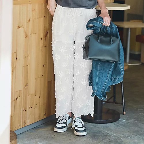【クリンクル クリンクル クリンクル/crinkle crinkle crinkle】の【洗える】sheer cotton 3D embroidery easy pants 人気、トレンドファッション・服の通販 founy(ファニー) 　ファッション　Fashion　レディースファッション　WOMEN　パンツ　Pants　ショーツ　Shorts　トレンド　Trend　フラワー　Flower　リアル　Real　洗える　Washable　other-2|ID: prp329100004515063 ipo3291000000031901340