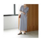 【スタイルデリ/STYLE DELI】のニュアンス糸のシャリ感Vネックワンピース ニュアンスブルー|ID:prp329100004515170