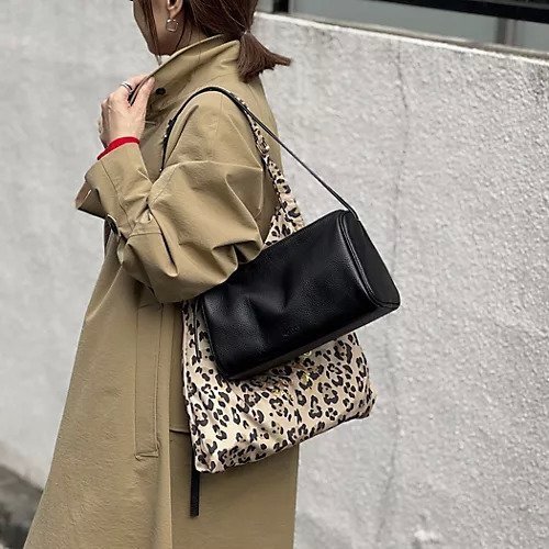 【ノーリーズ/NOLLEY'S】のスクエアワンショルダーバッグ 人気、トレンドファッション・服の通販 founy(ファニー) 　ファッション　Fashion　レディースファッション　Fashion for Women　バッグ　Bags　おすすめ　Recommended / Our Picks　アクセサリー　Fashion Accessories　コンパクト　Compact, Small Size　ショルダー　Shoulder, Shoulder Strap　フォルム　Silhouette, Form　旅行　Travel　other-2|ID: prp329100004515176 ipo3291000000034079740