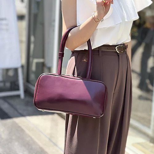 【ノーリーズ/NOLLEY'S】の横長スクエアボストンバッグ 人気、トレンドファッション・服の通販 founy(ファニー) 　ファッション　Fashion　レディースファッション　Fashion for Women　バッグ　Bags　クラシカル　Classical, Vintage-Inspired　シンプル　Simple, Minimal　ジップ　Zip, Zipper　スクエア　Square, Square Shape　ボストンバッグ　Boston Bag, Retro Bag　ポケット　Pocket, Pocket Detail　エレガント 上品　Elegant　other-2|ID: prp329100004515177 ipo3291000000033867398
