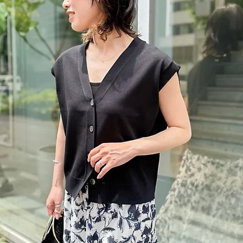 【ノーリーズソフィー/NOLLEY'S sophi】のニットジレ インテリア・キッズ・メンズ・レディースファッション・服の通販 founy(ファニー) https://founy.com/ ファッション Fashion レディースファッション Fashion for Women アウター Coat / Outerwear Collection トップス・カットソー Cut & Sew Tops ニット Knit Tops & Sweaters ベスト&ジレ / 重ね着スタイル Vests & Gilets 2025年 2025 2025春夏・S/S Spring/Summer 2025 SS25 おすすめ Recommended / Our Picks キャミソール Camisole, Spaghetti Strap Top タンク Tank Top, Sleeveless Top デニム Denim, Jeans Material バランス Balance, Style Balance フレア Flare, Flared ロング Long, Long-Length 夏 Summer 春 Spring |ID: prp329100004516123 ipo3291000000033541731
