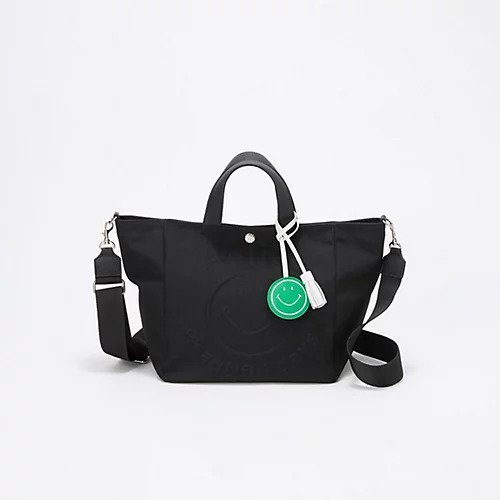 【トプカピ/TOPKAPI】の【Breath TOPKAPI】SMILE COLLECTION エンボス スマイル 2way トートバッグ /スマイルチャーム付き 人気、トレンドファッション・服の通販 founy(ファニー) 　ファッション　Fashion　レディースファッション　WOMEN　バッグ　Bag　キャンバス　Canvas　チャーム　Charm　フロント　Front　ポケット　Pocket　モチーフ　Motif　other-2|ID: prp329100004516141 ipo3291000000031914380