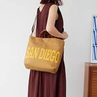 【トプカピ/TOPKAPI】の【Breath TOPKAPI】シティ プリント キャンバス スクエアトートバッグ / ショルダー付き 人気、トレンドファッション・服の通販 founy(ファニー) ファッション Fashion レディースファッション WOMEN バッグ Bag キャンバス Canvas クール Cool グラフィック Graphic ショルダー Shoulder フラップ Flap プリント Print ポケット Pocket 人気 Popularity 軽量 Lightweight thumbnail ブラウン|ID: prp329100004516143 ipo3291000000031914407