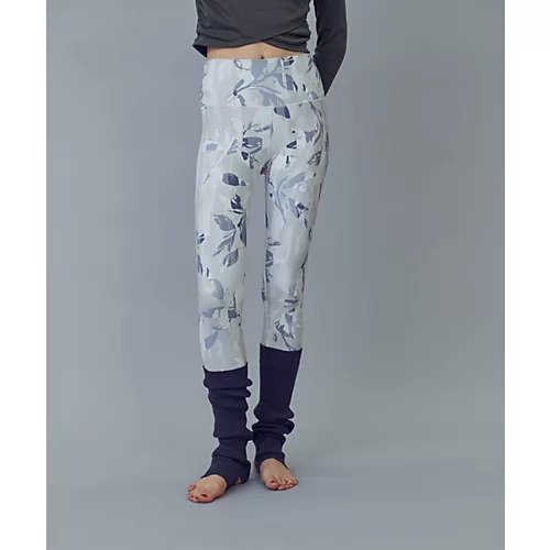【ジュリエ/Julier】のAirleafプリントレギンス インテリア・キッズ・メンズ・レディースファッション・服の通販 founy(ファニー) 　ファッション　Fashion　レディースファッション　WOMEN　パンツ　Pants　レギンス　Leggings　コレクション　Collection　今季　This Season　ストレッチ　Stretch　定番　Standard　プリント　Print　水着　Swimsuit　ヨガ　Yoga　リラックス　Relax　リーフ　Leaf　レギンス　Leggings　冬　Winter　おすすめ　Recommend　ライトカーキ|ID: prp329100004516268 ipo3291000000031915589