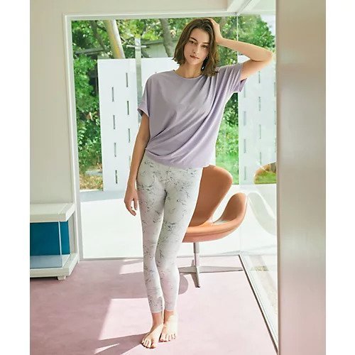 【ジュリエ/Julier】のLine Flowerプリントスーパーハイレギンス 人気、トレンドファッション・服の通販 founy(ファニー) 　ファッション　Fashion　レディースファッション　WOMEN　パンツ　Pants　レギンス　Leggings　コレクション　Collection　ストレッチ　Stretch　フラワー　Flower　プリント　Print　水着　Swimsuit　ヨガ　Yoga　ランニング　Running　リラックス　Relax　レギンス　Leggings　ワーク　Work　おすすめ　Recommend　エレガント 上品　Elegant　other-3|ID: prp329100004516276 ipo3291000000031915647