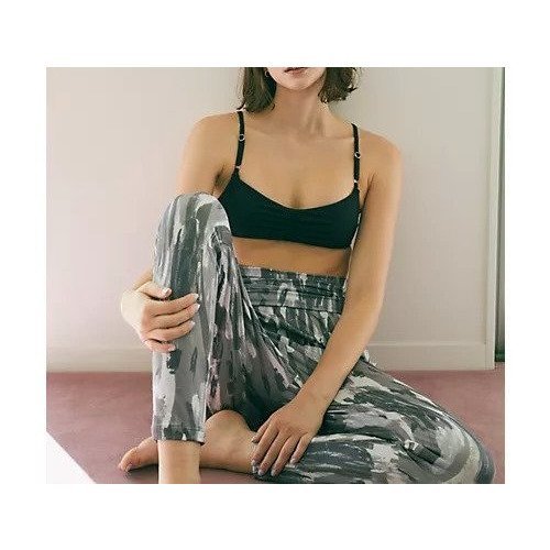 【ジュリエ/Julier】のYOGA FITバンドゥブラトップ 人気、トレンドファッション・服の通販 founy(ファニー) 　ファッション　Fashion　レディースファッション　WOMEN　インナー　Inner　ギャザー　Gather　コレクション　Collection　今季　This Season　ストレッチ　Stretch　セットアップ　Set Up　トレンド　Trend　人気　Popularity　ビーチ　Beach　フィット　Fit　水着　Swimsuit　無地　Plain Color　ヨガ　Yoga　ラップ　Wrap　ランニング　Running　リラックス　Relax　レギンス　Leggings　 other-1|ID: prp329100004516279 ipo3291000000031915667