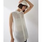 【ウィムガゼット/Whim Gazette】のシアーノースリーブシャツ 人気、トレンドファッション・服の通販 founy(ファニー) ファッション Fashion レディースファッション WOMEN トップス・カットソー Tops/Tshirt キャミソール / ノースリーブ No Sleeves シャツ/ブラウス Shirts/Blouses 2025年 2025 2025春夏・S/S Ss,Spring/Summer,2025 おすすめ Recommend オーガンジー Organdy シルク Silk シンプル Simple スリット Slit セットアップ Set Up ノースリーブ No Sleeve エレガント 上品 Elegant thumbnail オフホワイト|ID: prp329100004535065 ipo3291000000032049189