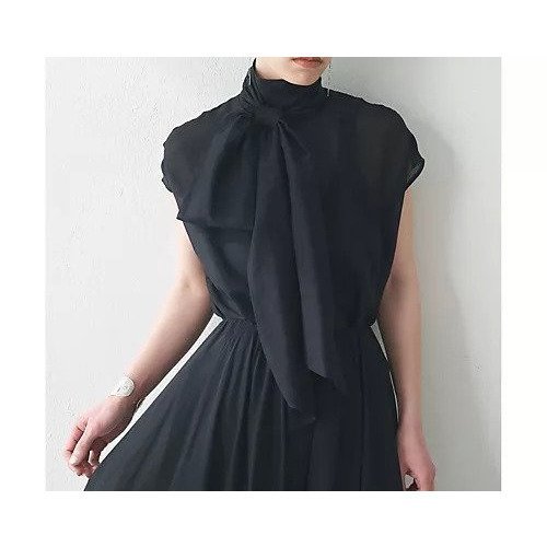 【ウィムガゼット/Whim Gazette】のシルクローンノースリーブブラウス インテリア・キッズ・メンズ・レディースファッション・服の通販 founy(ファニー) https://founy.com/ ファッション Fashion レディースファッション WOMEN トップス・カットソー Tops/Tshirt キャミソール / ノースリーブ No Sleeves シャツ/ブラウス Shirts/Blouses エレガント 上品 Elegant シルク Silk シンプル Simple スリーブ Sleeve セットアップ Set Up フレンチ French ボトム Bottom おすすめ Recommend 2025年 2025 2025春夏・S/S Ss,Spring/Summer,2025 |ID: prp329100004537202 ipo3291000000032061907