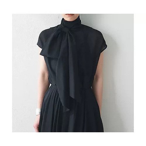【ウィムガゼット/Whim Gazette】のシルクローンノースリーブブラウス 人気、トレンドファッション・服の通販 founy(ファニー) 　ファッション　Fashion　レディースファッション　WOMEN　トップス・カットソー　Tops/Tshirt　キャミソール / ノースリーブ　No Sleeves　シャツ/ブラウス　Shirts/Blouses　エレガント 上品　Elegant　シルク　Silk　シンプル　Simple　スリーブ　Sleeve　セットアップ　Set Up　フレンチ　French　ボトム　Bottom　おすすめ　Recommend　2025年　2025　2025春夏・S/S　Ss,Spring/Summer,2025　other-2|ID: prp329100004537202 ipo3291000000032061912