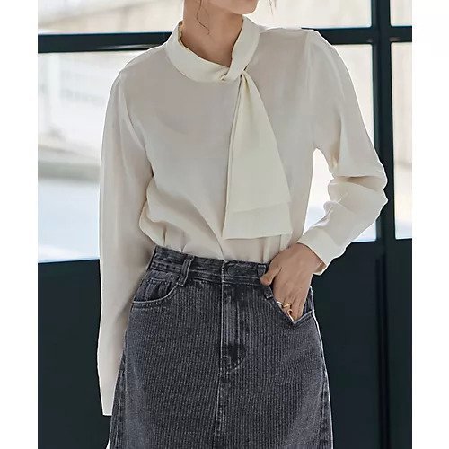 【スタイルデリ/STYLE DELI】の片寄せボウタイブラウス インテリア・キッズ・メンズ・レディースファッション・服の通販 founy(ファニー) 　ファッション　Fashion　レディースファッション　Fashion for Women　トップス・カットソー　Cut & Sew Tops　シャツ・ブラウス・オフィスカジュアル　Elegant Blouses & Button-Ups　インナー　Innerwear　サロペット　Overalls, Salopette　ジャケット　Jacket, Outerwear　デニム　Denim, Jeans Material　長袖　Long Sleeve, Full Sleeve　オフホワイト|ID: prp329100004537210 ipo3291000000034175755