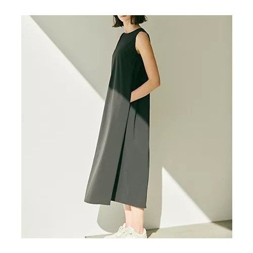 【ジュリエ/Julier】のPlay撥水ノースリーブワンピース インテリア・キッズ・メンズ・レディースファッション・服の通販 founy(ファニー) https://founy.com/ ファッション Fashion レディースファッション WOMEN ワンピース Dress 春 Spring コレクション Collection シンプル Simple ストレッチ Stretch ノースリーブ No Sleeve パフォーマンス Performance 無地 Plain Color ヨガ Yoga ランニング Running リラックス Relax S/S・春夏 Ss・Spring/Summer 夏 Summer 旅行 Travel |ID: prp329100004541295 ipo3291000000032085855